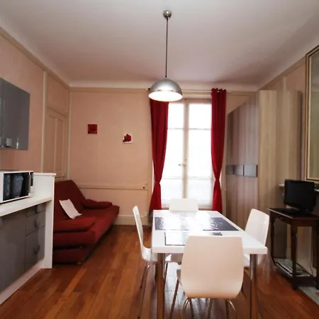 Apartment T1 En Plein Centre Du Mont-dore - Ideal Pour 4 Pers., Proche Thermes Et Commodites - Fr-1-608-184 *